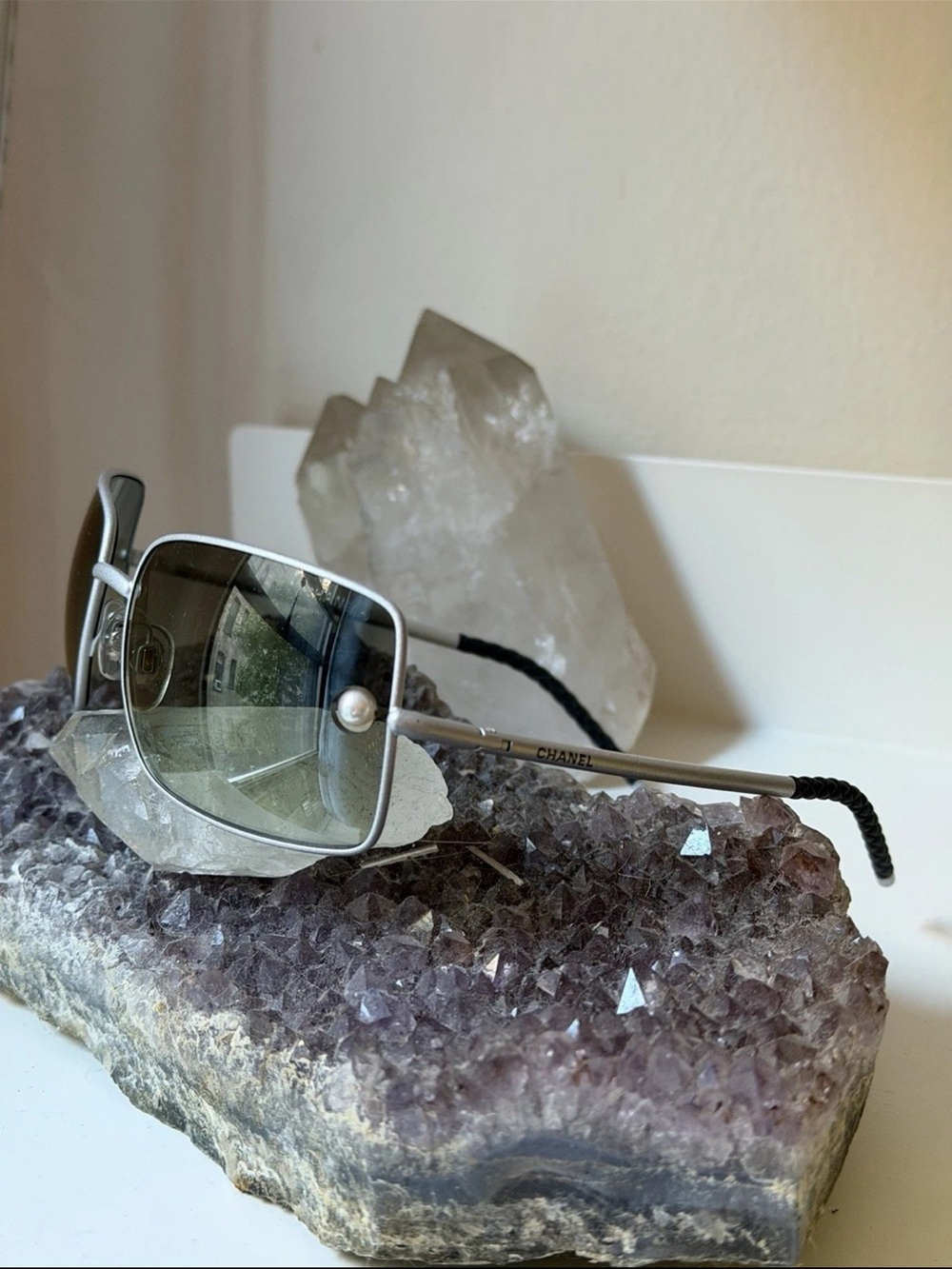 Vintage Y2K CHANEL Silver Rim Pearl Sunglasses 4074H 167 11